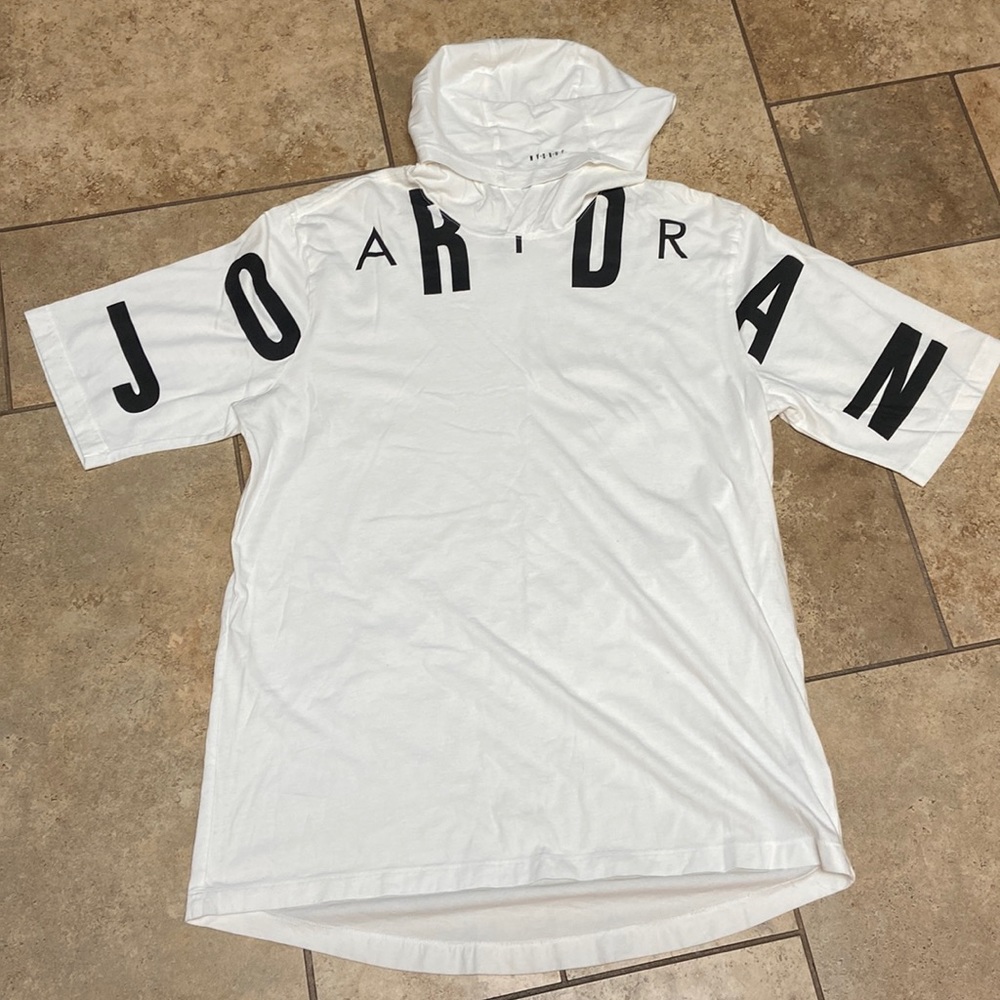 Nike Jordan men white short sleeve shirt
